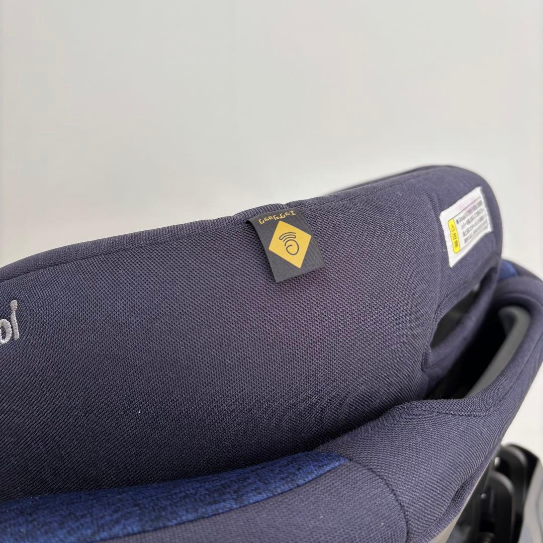 【美品】Combi セイブトレック ISOFIX エッグショック ネイビー