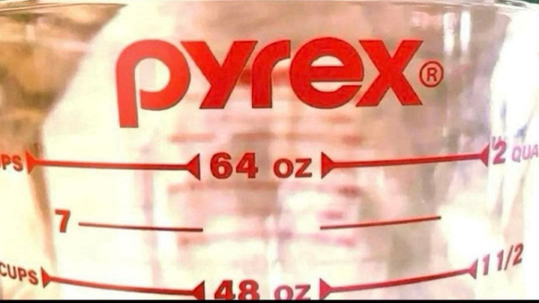 貴重！新品未使用✳︎Pyrex✳︎ガラス製✳︎計量カップ✳︎2㍑8cups