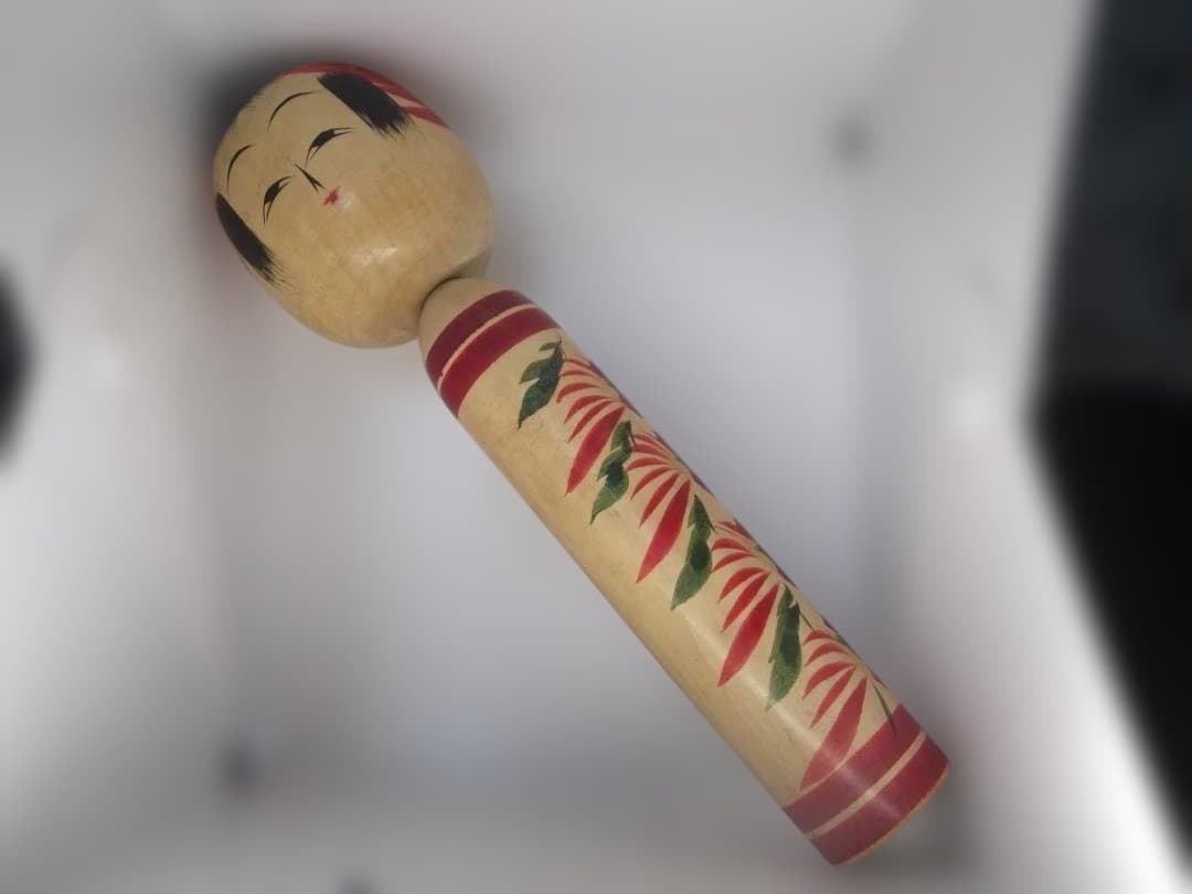 木製こけし 手描き花模様 鳴子系？