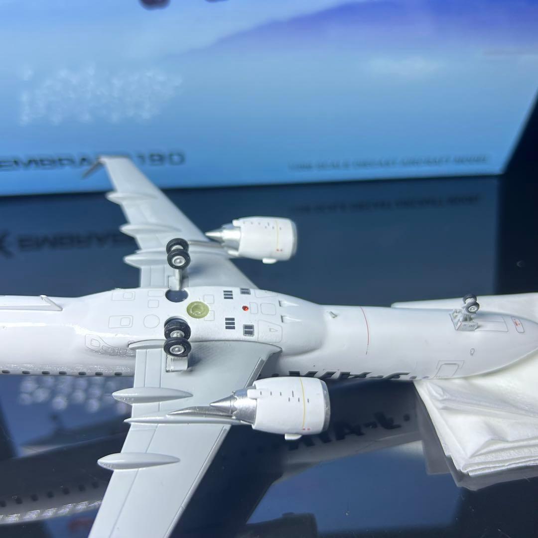 Jcwings J-AIR E190 JA241J 1/200 日本航空