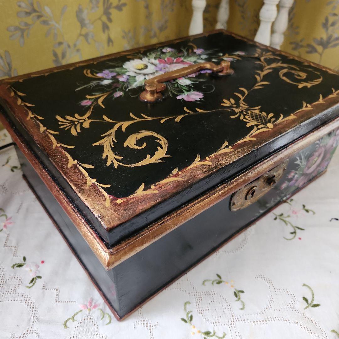 昭和レトロ手提げ金庫　リメイク 金庫でもアクセサリー入れでも<売り切り激安出品>