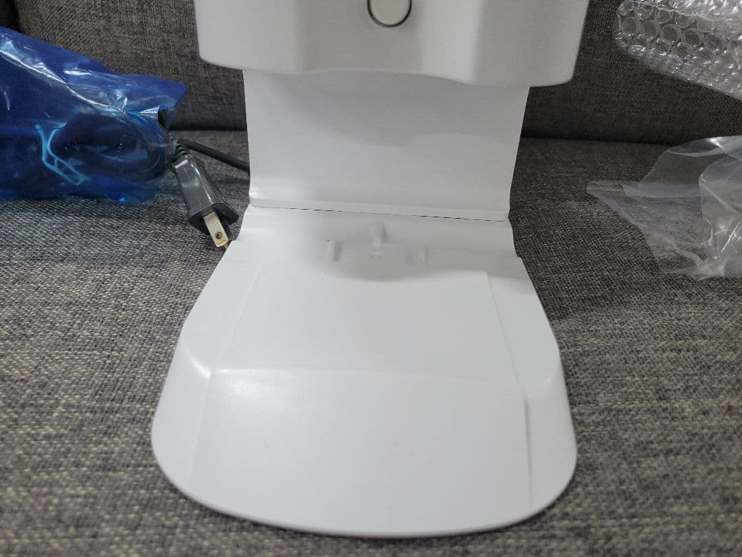 パナソニック セパレート型コードレススティック掃除機 MC-NS10K　中古