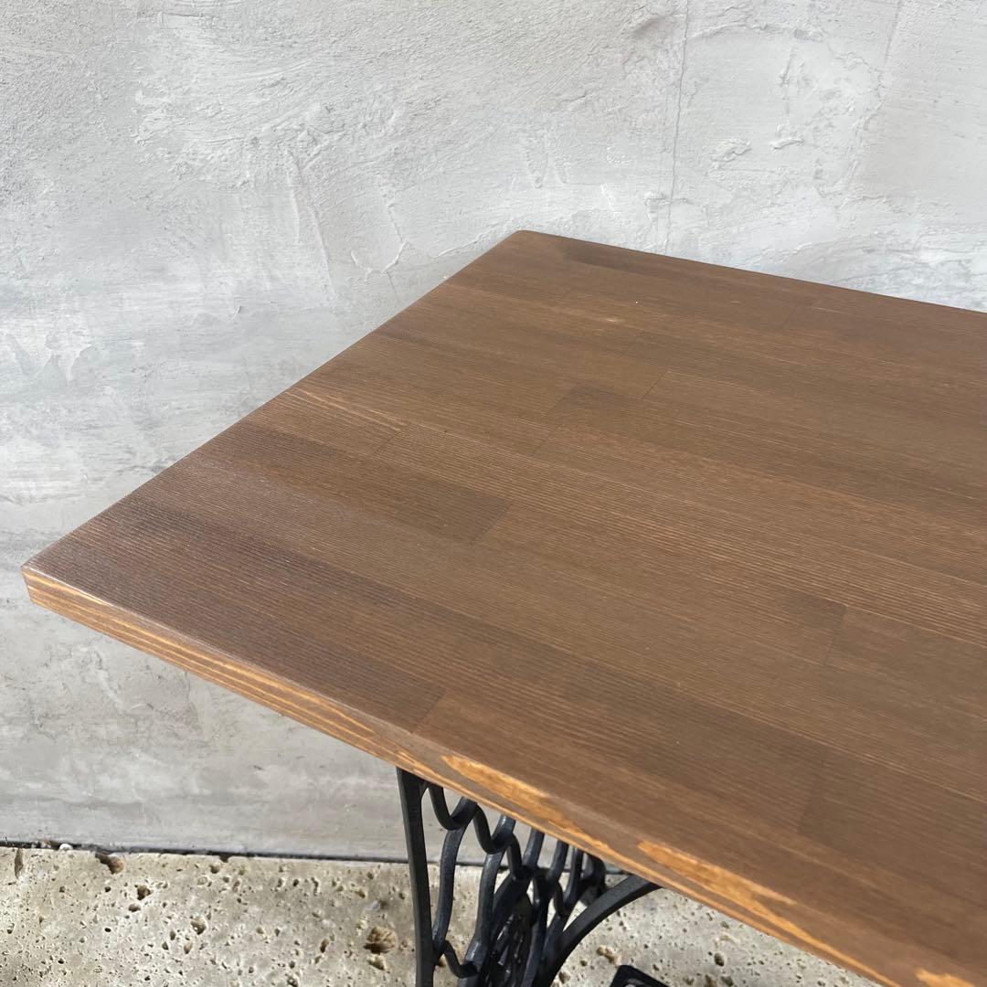 アンティークミシン脚テーブル　【MISHIN 】足踏みミシン　網目　レトロ雑貨