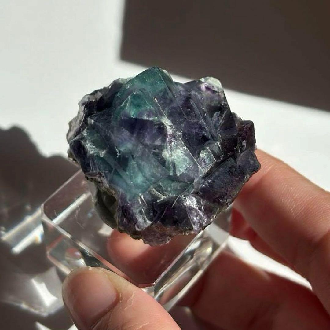 イリノイ産　ケイヴ・イン・ロック　バイカラー　フローライト　鉱物標本　原石