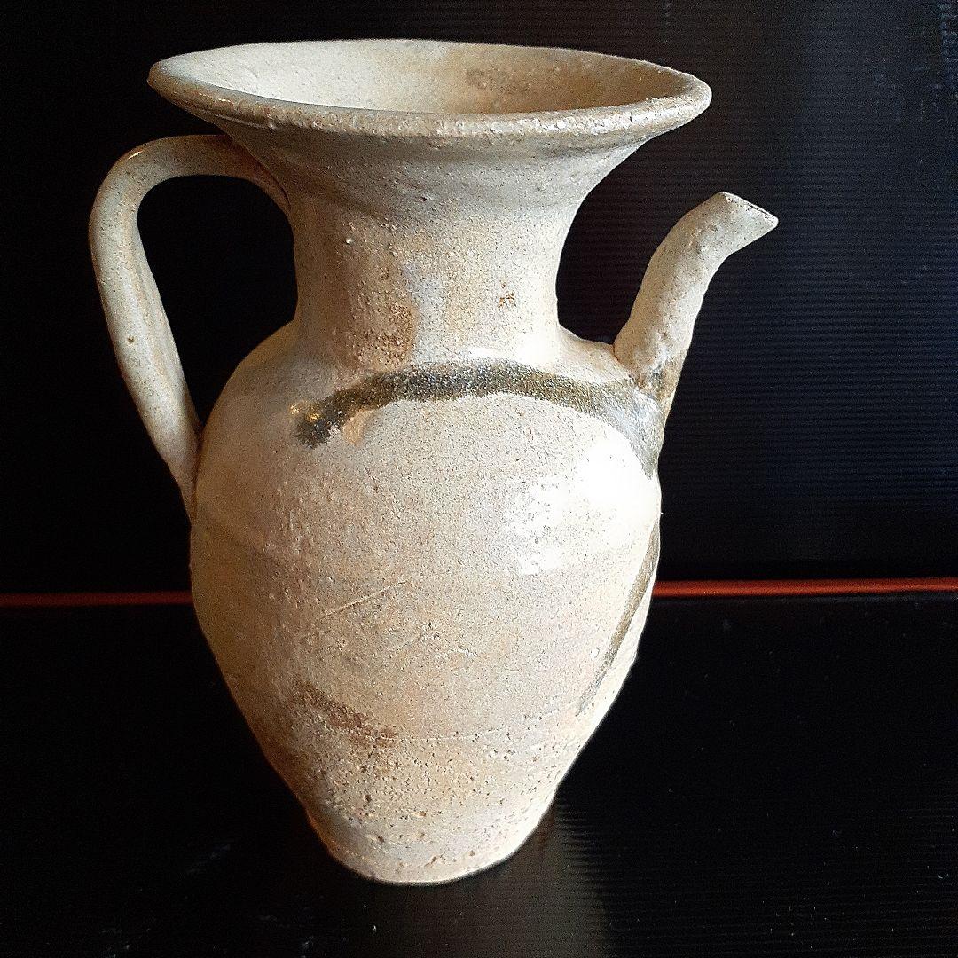 唐代長沙窯黄秞褐彩壺