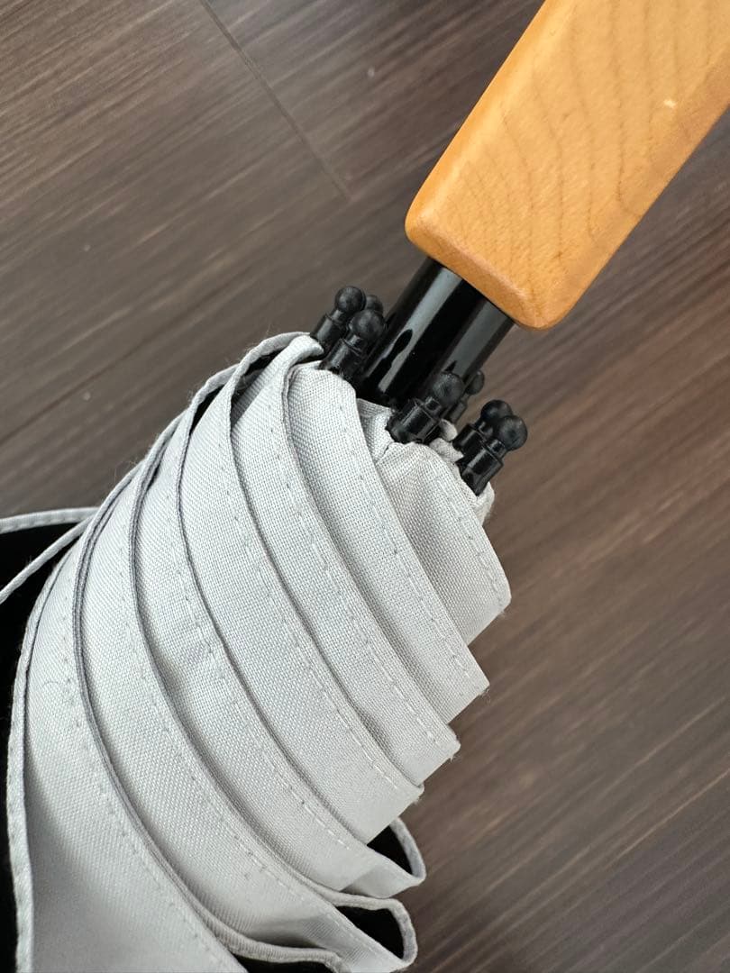 サンバリア100 折りたたみ日傘 ２段折コンビmoku/ブルー/木曲がり手元