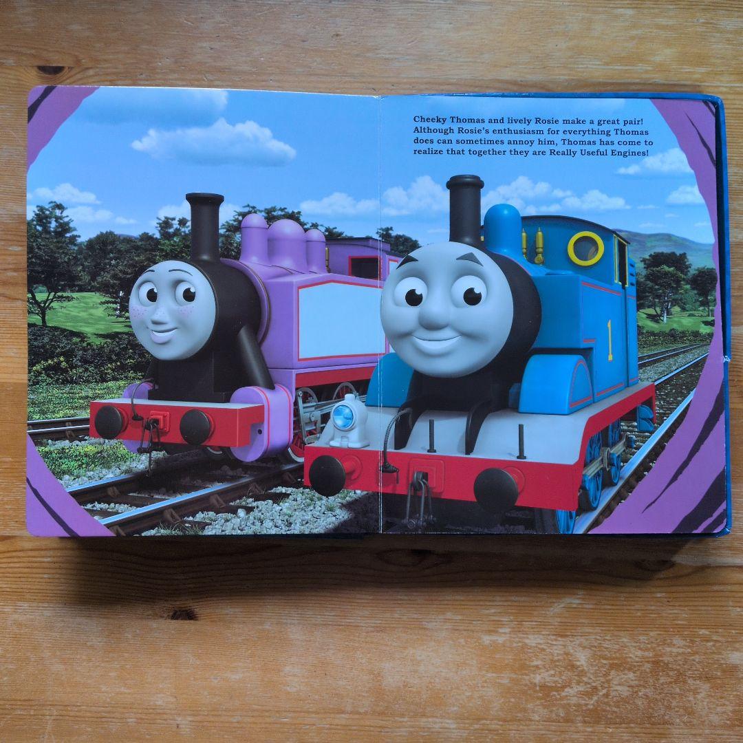 ディズニー　エルモ　音の出る絵本 トーマス　フィギュアプレイマット付き絵本など