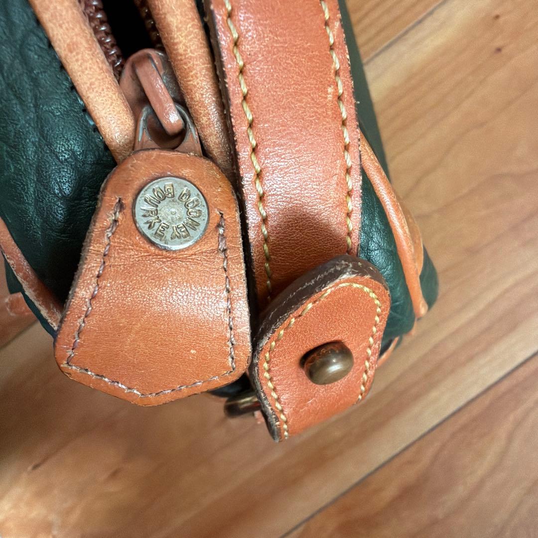 Dooney & Bourke グリーンショルダーバッグ