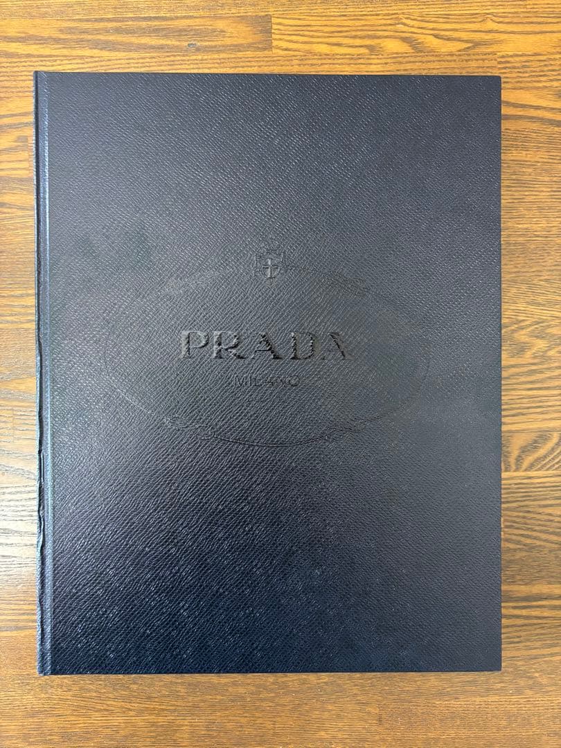 アート・デザイン・音楽 PRADA BOOK