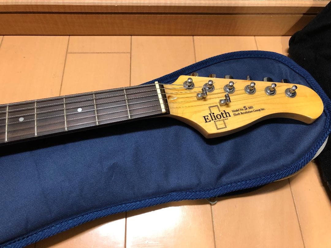 Elioth S305　ストラトキャスタータイプ