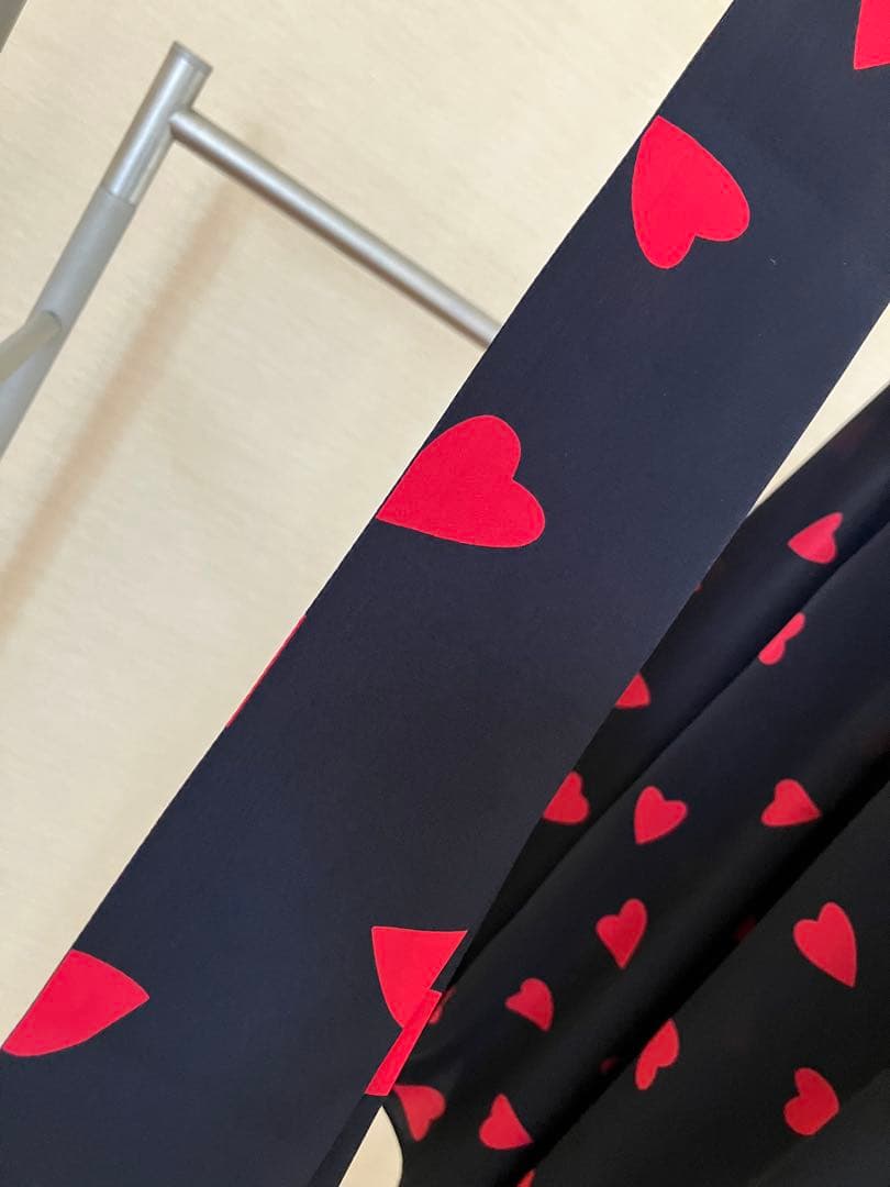 【LOULOU WILLOUGHBY】デシンハートプリントボウタイブラウス