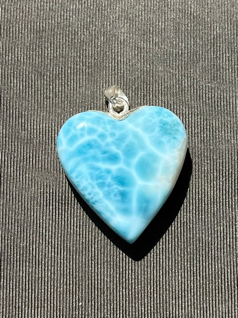 天然石☆高品質！ラリマーハート型ペンダントトップ☆ラリマーらしい模様が美しい！