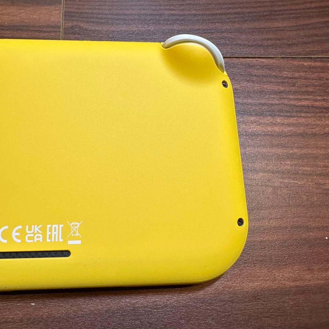ニンテンドースイッチライト 本体 イエロー 5718