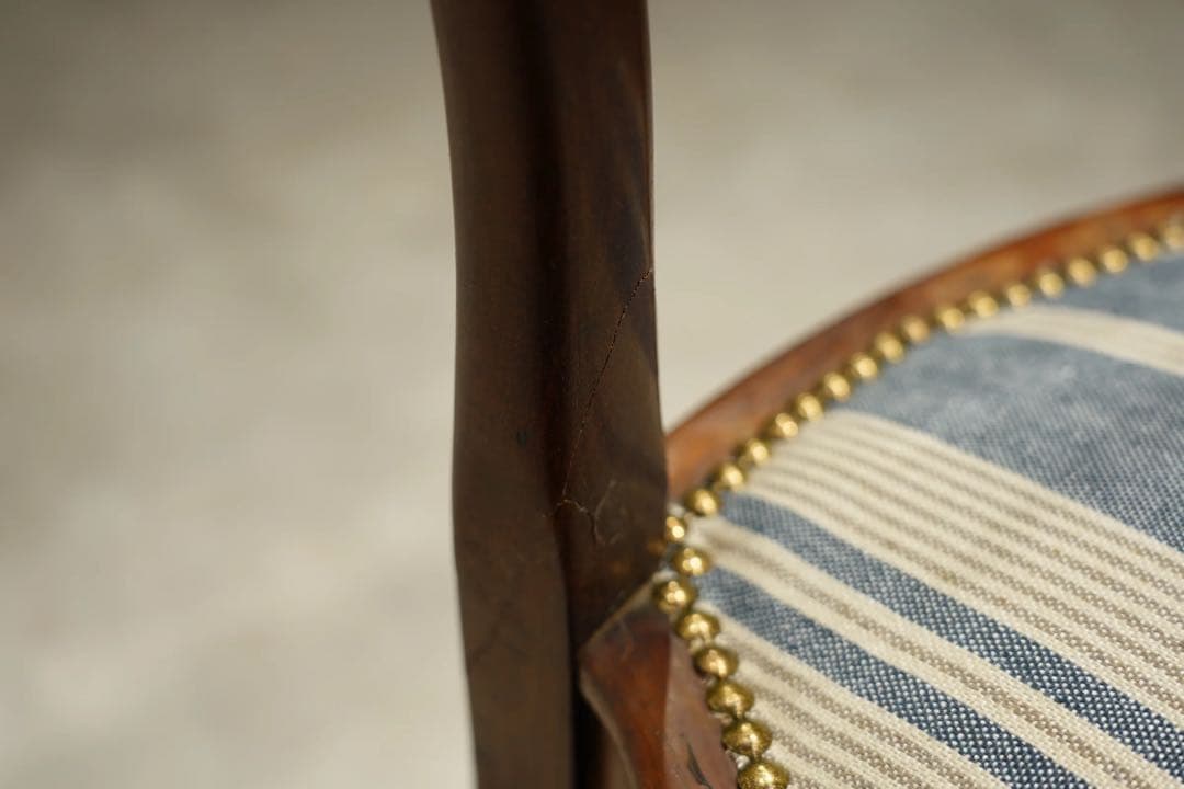 バルーンバックチェア　リージェンシー様式　ウォルナット　フランス　アンティーク