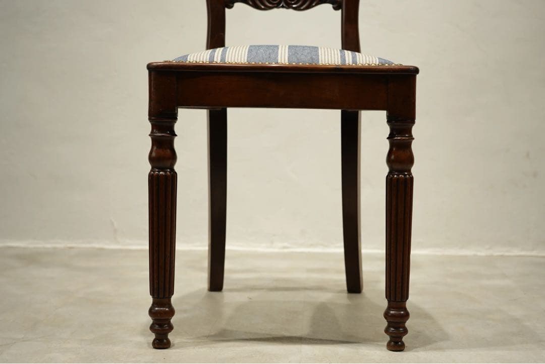 バルーンバックチェア　リージェンシー様式　ウォルナット　フランス　アンティーク