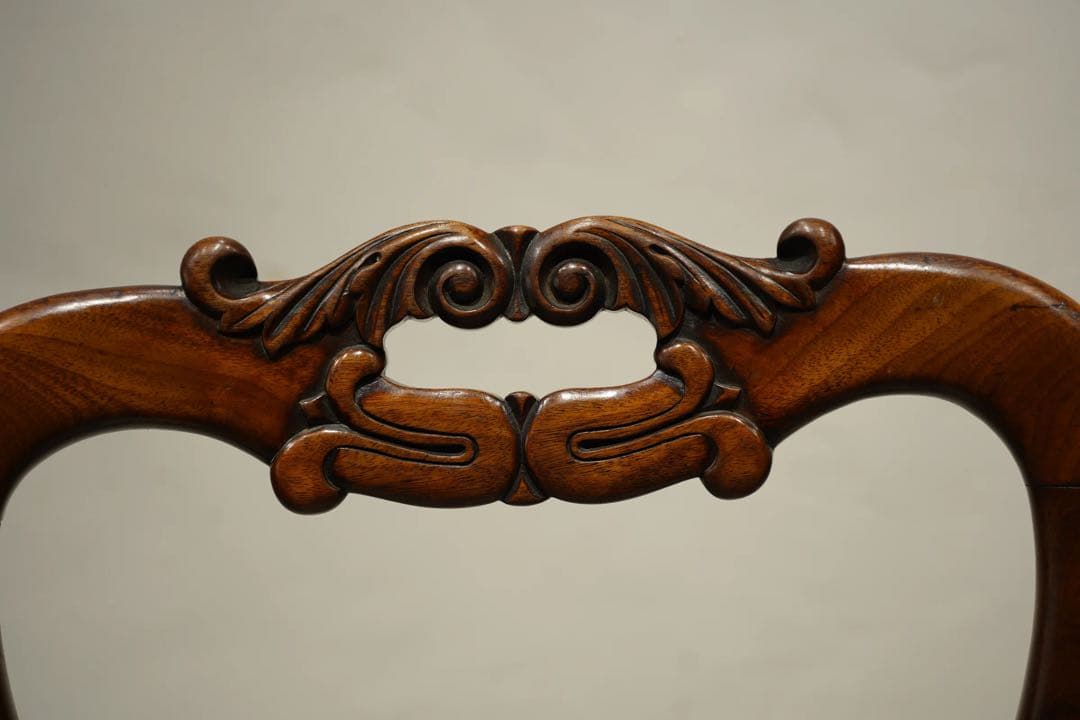 バルーンバックチェア　リージェンシー様式　ウォルナット　フランス　アンティーク