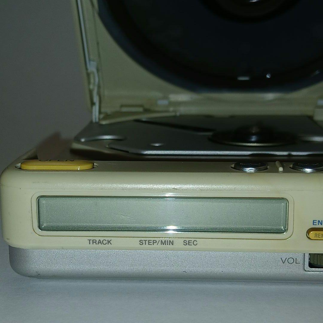 SONY ソニー Discman ディスクマン D-40 白色 【希少品】現状品