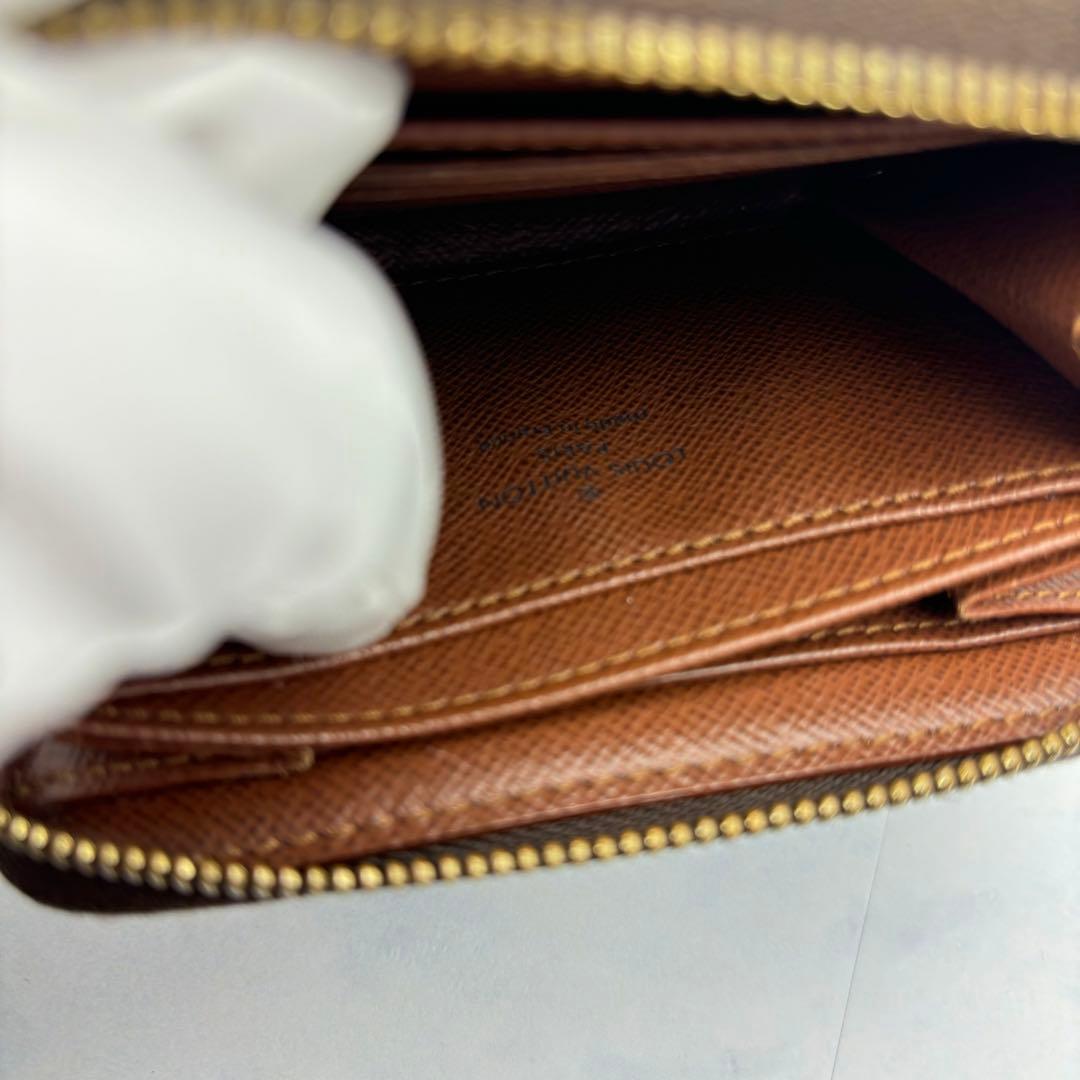 ルイヴィトン ジッピー パース モノグラム ケース