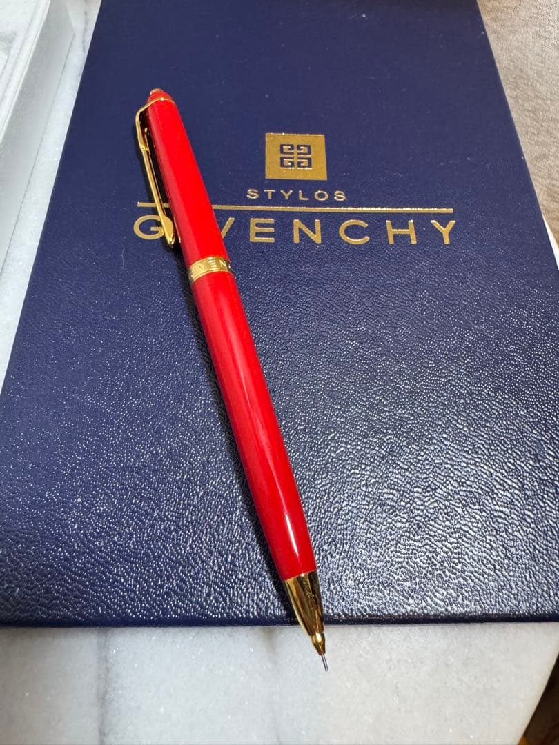 Givenchy 記念ギフトセット　赤＆緑　未使用保存品