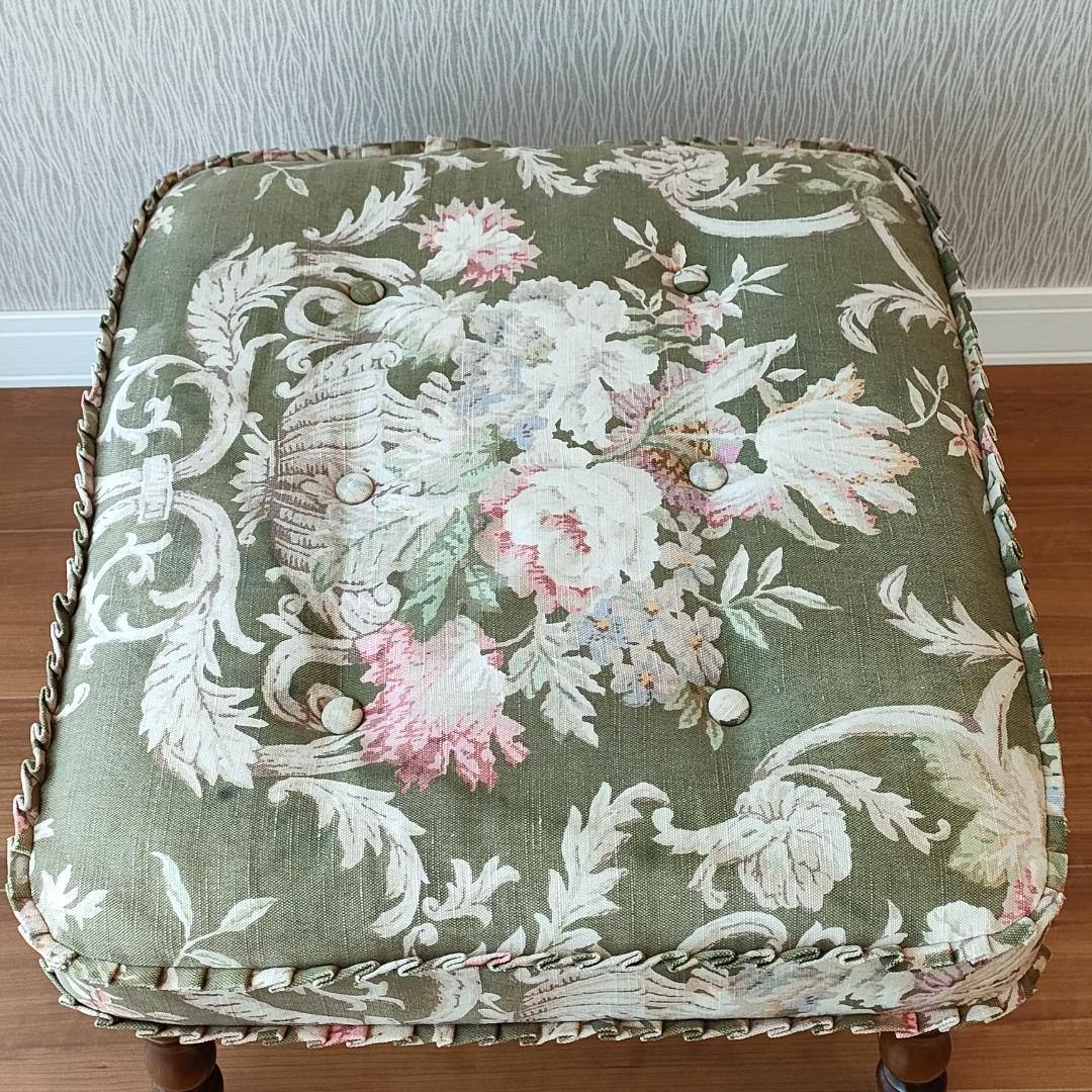 カリモク　オットマン　コロニアル　フリージアグリーン　スツール