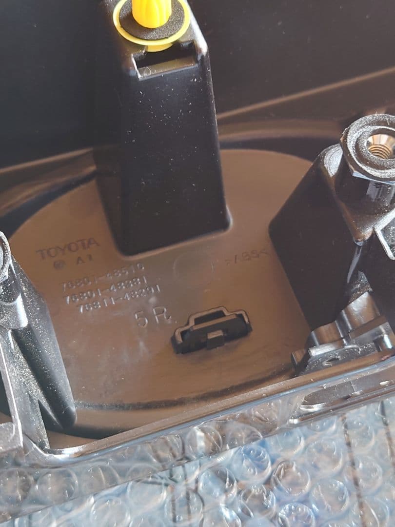 ハリアー60後期 バックドアガーニッシュ