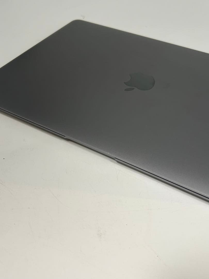 MacBook Air A2337 M1 8GB SSD 256GB 充電20回