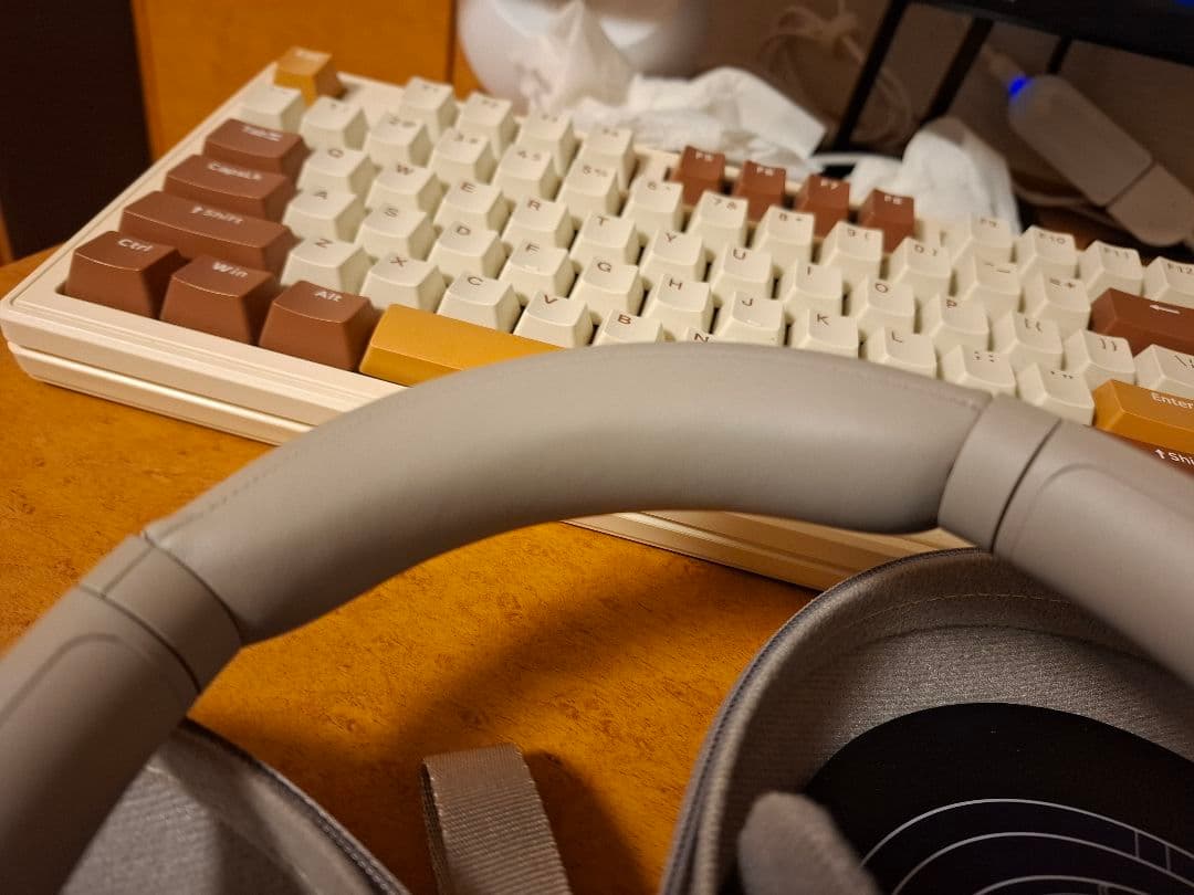 SONY WH-1000XM4 ワイヤレスヘッドホン グレー ケース付き