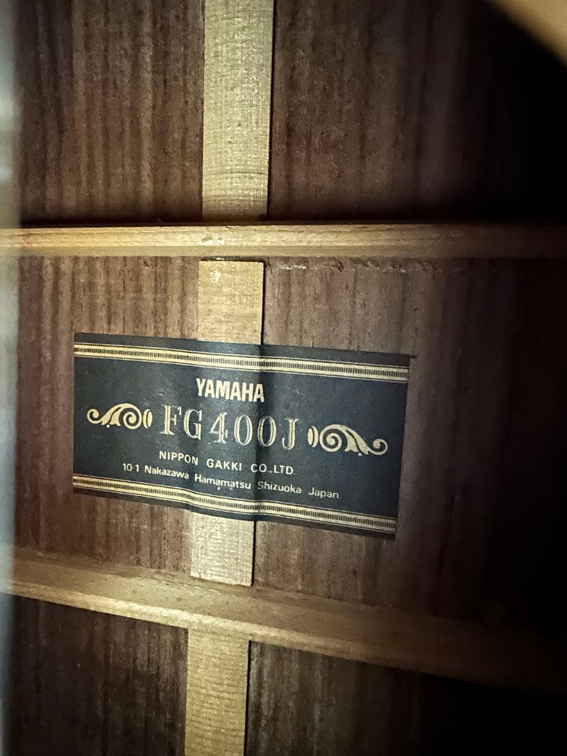 ๑*๑様 YAMAHA FG-400J　ド迫力の杢目　激鳴り　弦高低し弾きやすさ