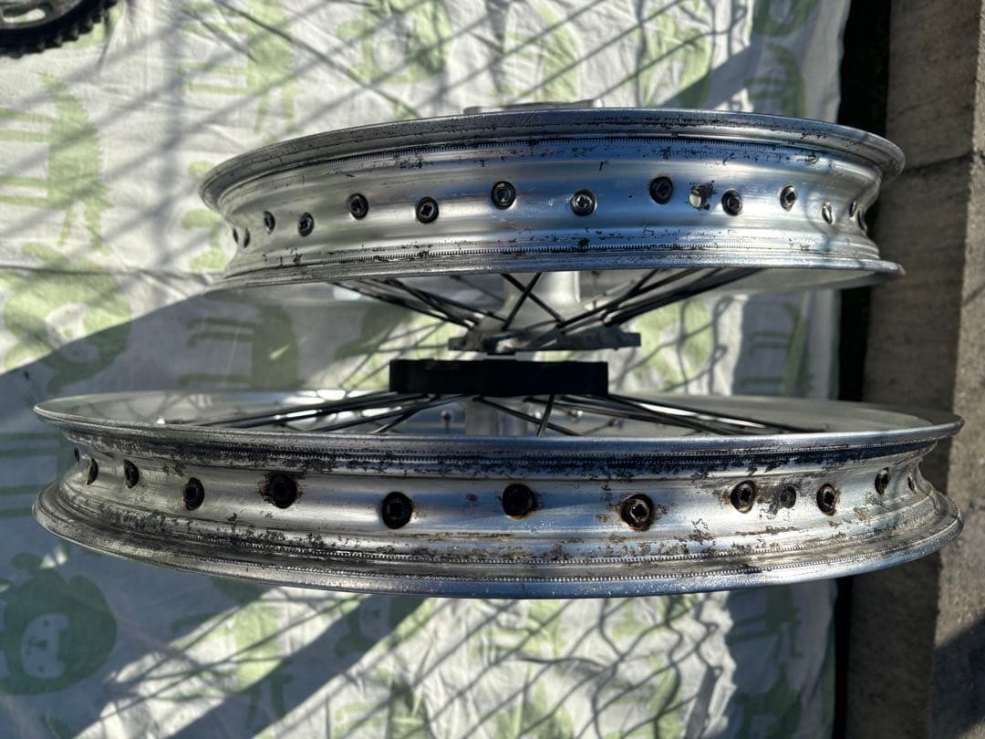 wr250r 純正ホイール　新品チューブ付き