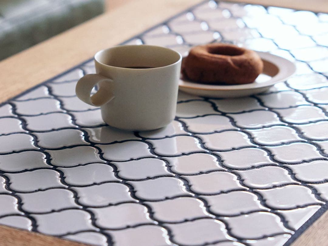 SWICTH リビングテーブル ローテーブル タイル 無垢材 北欧 コラベル