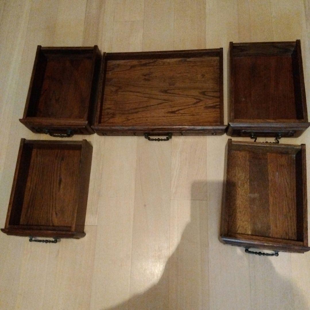 中古　海外輸入家具　ルーマニア製 デスク 机 ドレッサー 猫足 アンティーク調