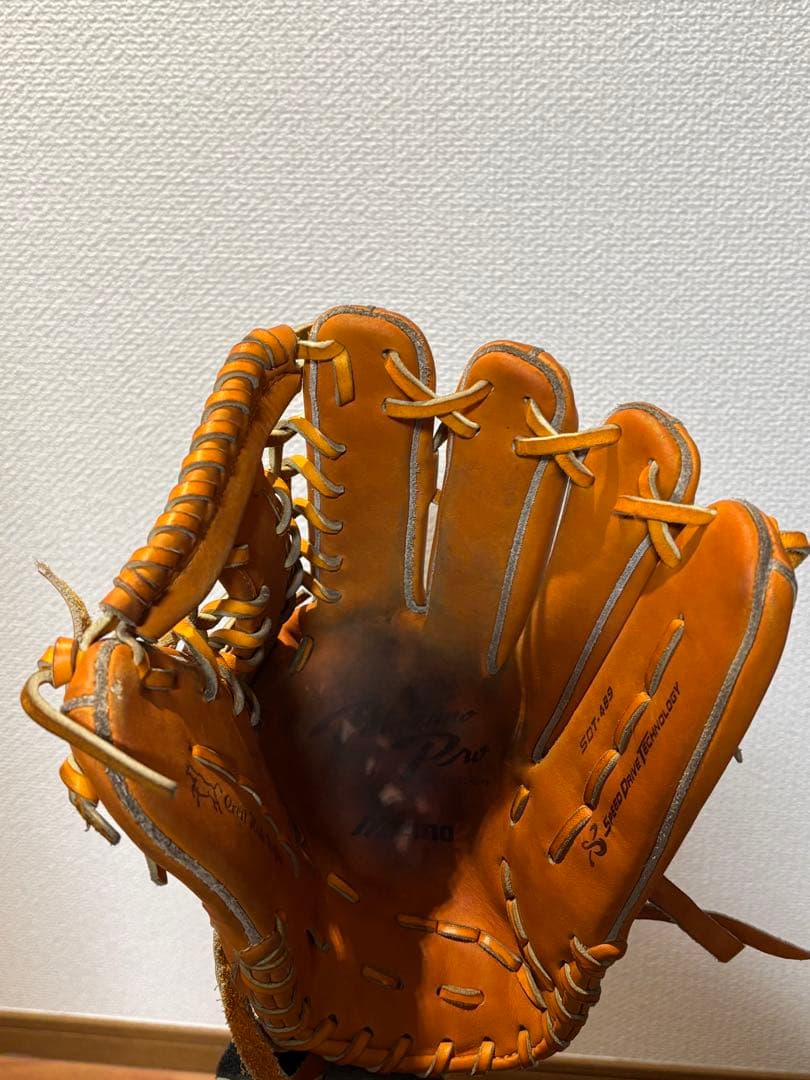 ミズノプロ軟式外野手用グラブ　匿名配送　オレンジ　型付け済み