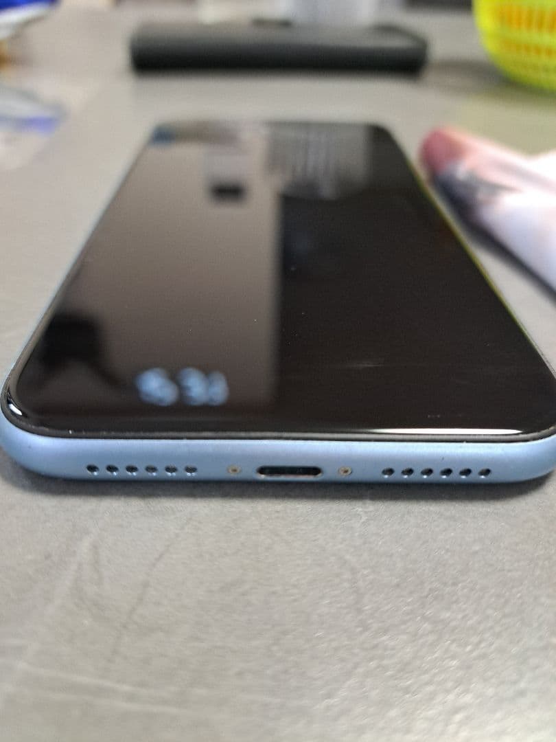 Apple iPhone XR 本体 バッテリー 86%