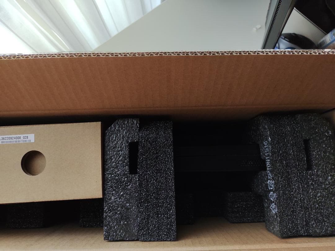 ミニPC Lenovo ThinkCentre M75q-1