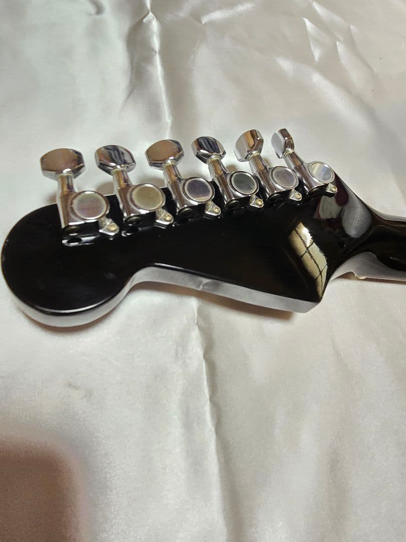 FERNANDES SSH-40 ストラト