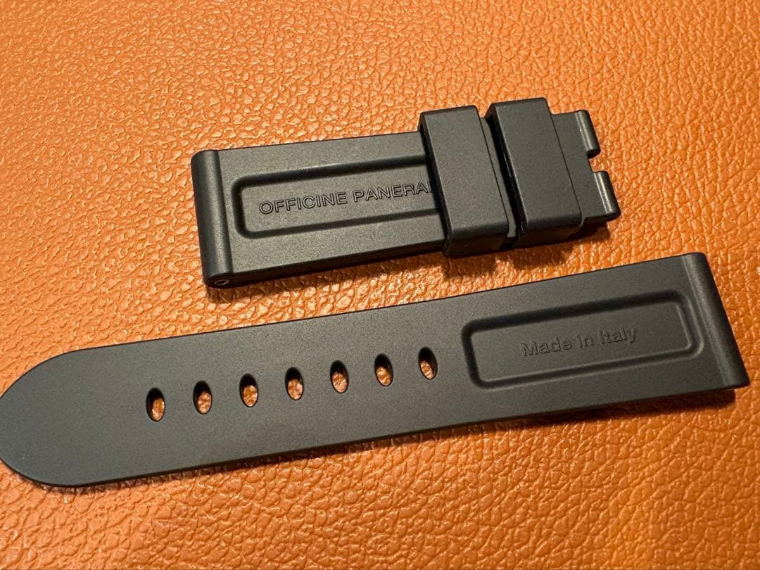 【未使用】パネライ ルミノール44m用 純正 ラバーベルト　BA用