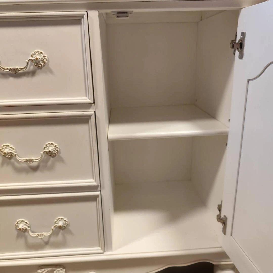 リュバンシュ ロココ アンティーク風 キー付 ホワイト洋服ダンス キャビネット