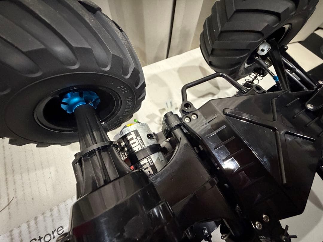 タミヤ ランチボックス ブラックエディション 組立済屋外未走行 メカ付きOP多数