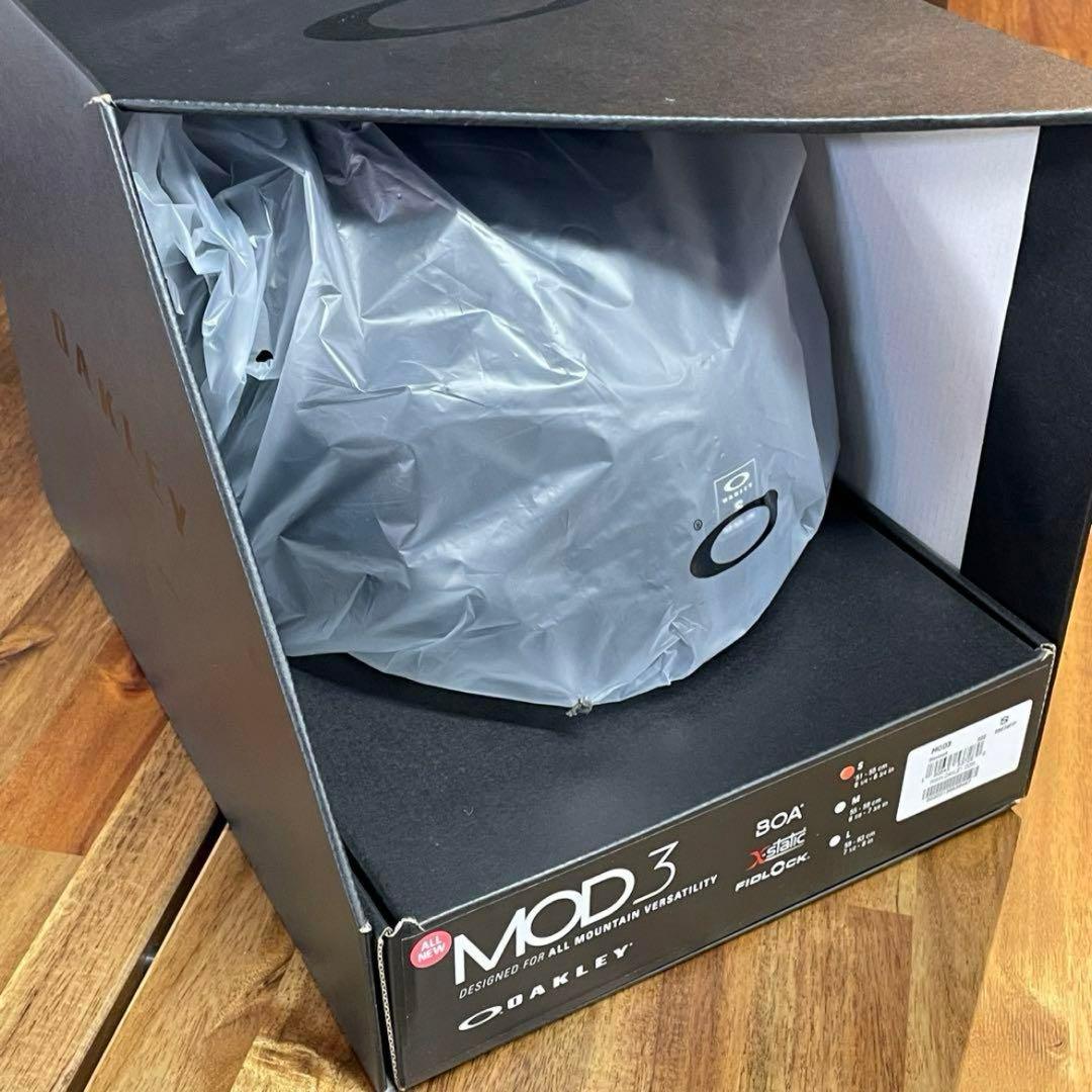 【新品・未使用】OAKLEY オークリー　MOD3 ヘルメット　Sサイズ