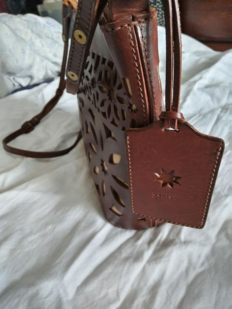 【genten】ブラウン カットワーク2waysバッグ 本革