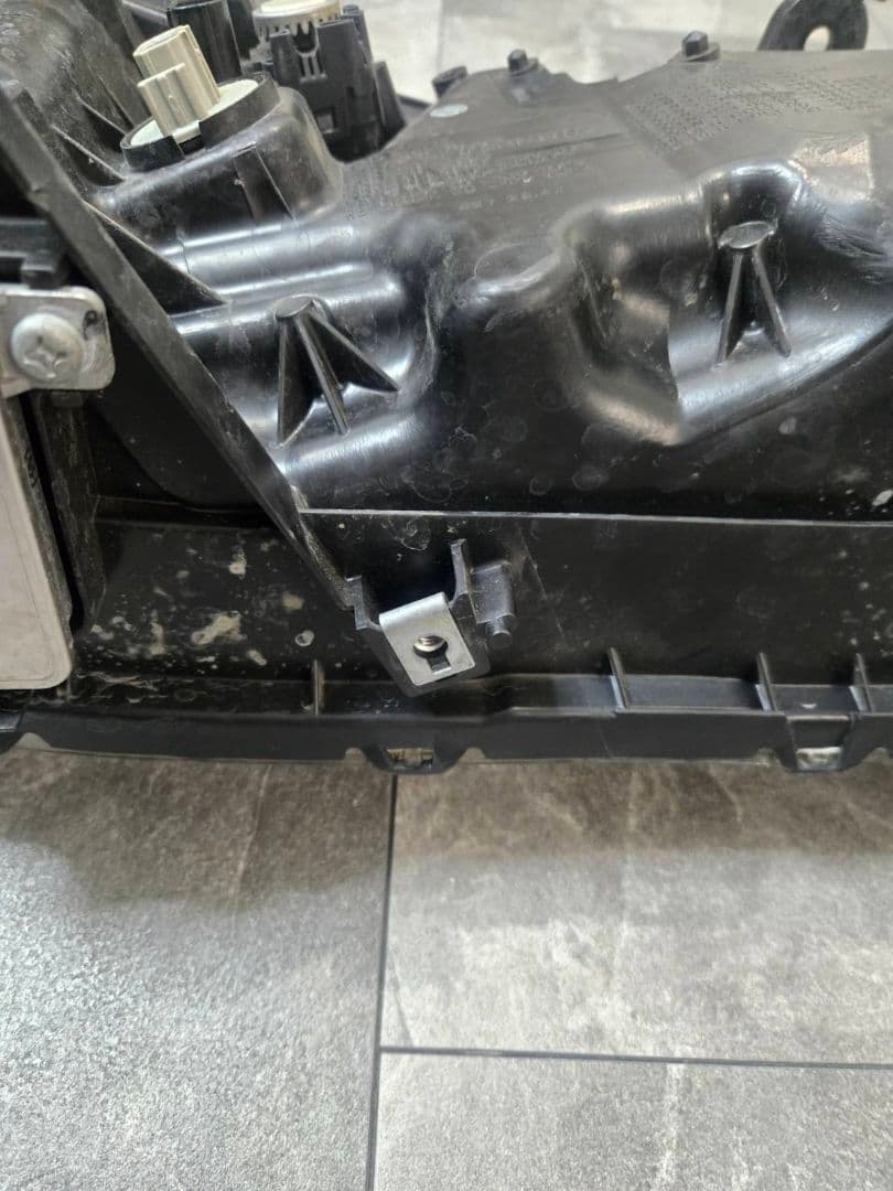 KC2　ホンダ　レジェンド　前期　ヘッドライト　助手席側