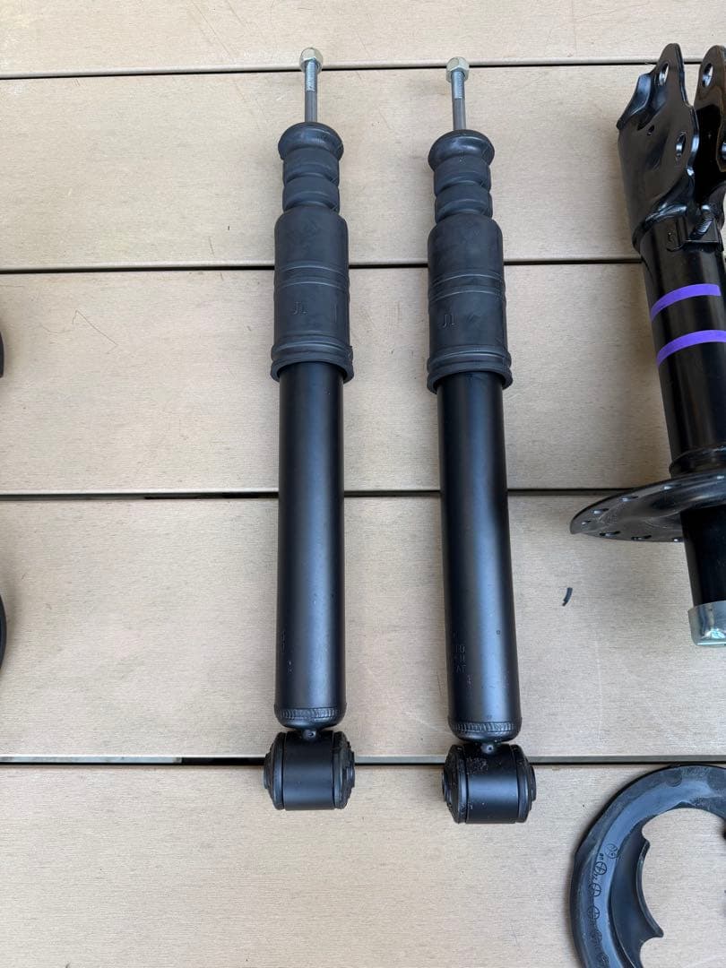 デリカD5 CV1W 新車外し 純正サスペンション一式 ショック スプリング