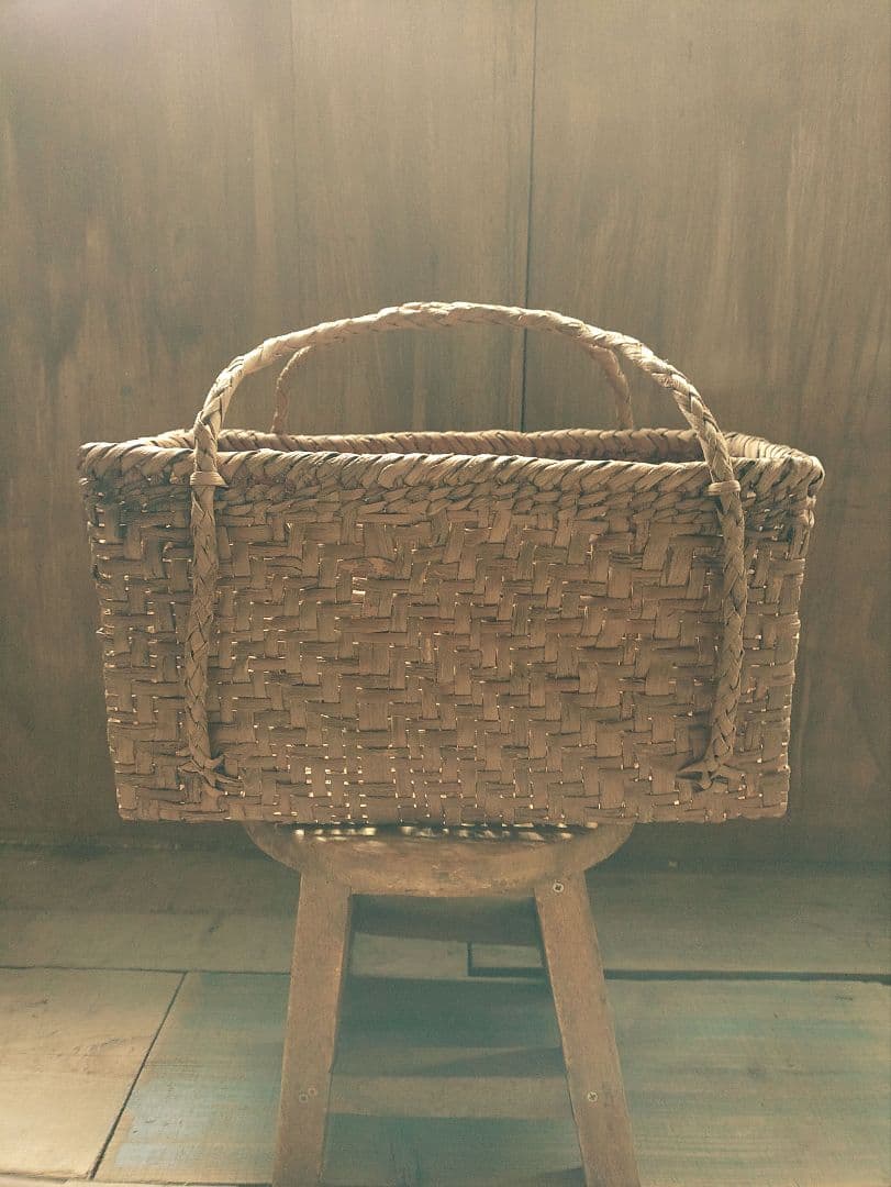 たけさくさま専用。信州安曇野の山葡萄かごバック。里山手仕事