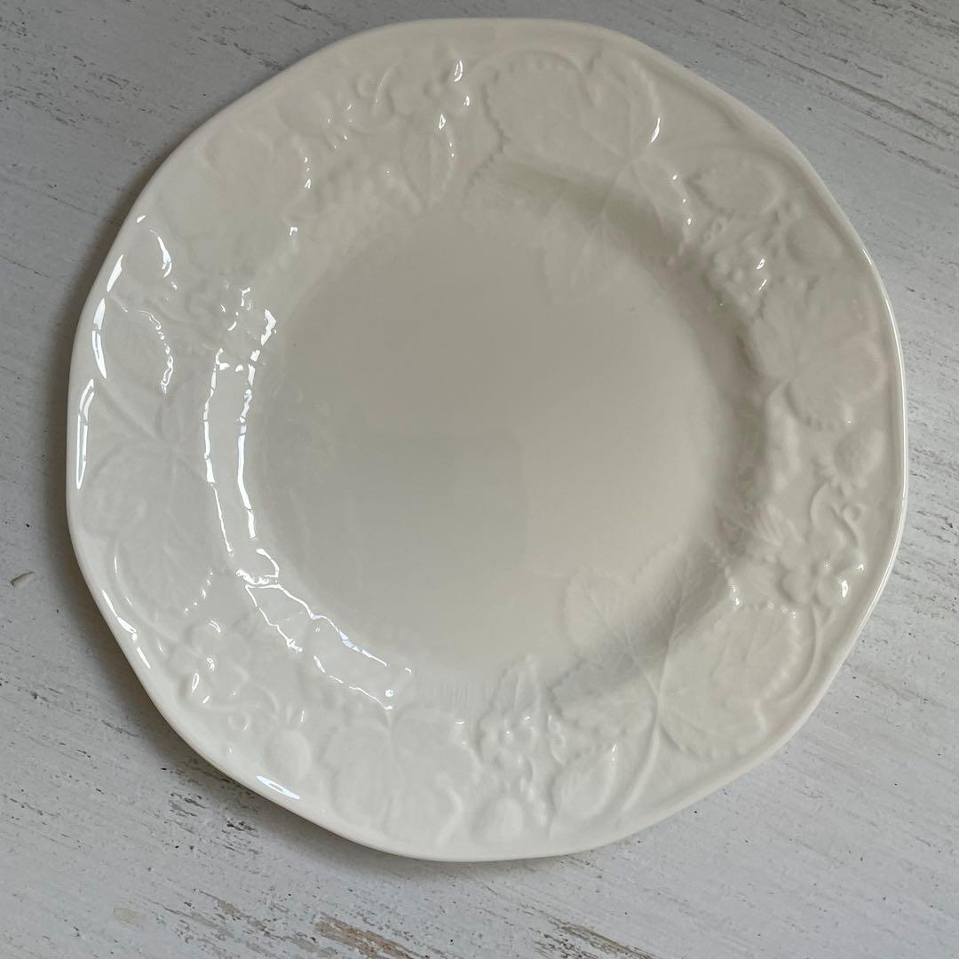 新品ブランド箱入り /ストロベリー＆バイン食器5点のペアセット