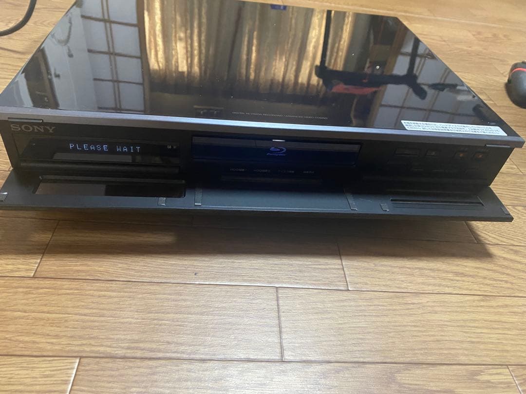 （送料込み）SONY ブルーレイレコーダー、