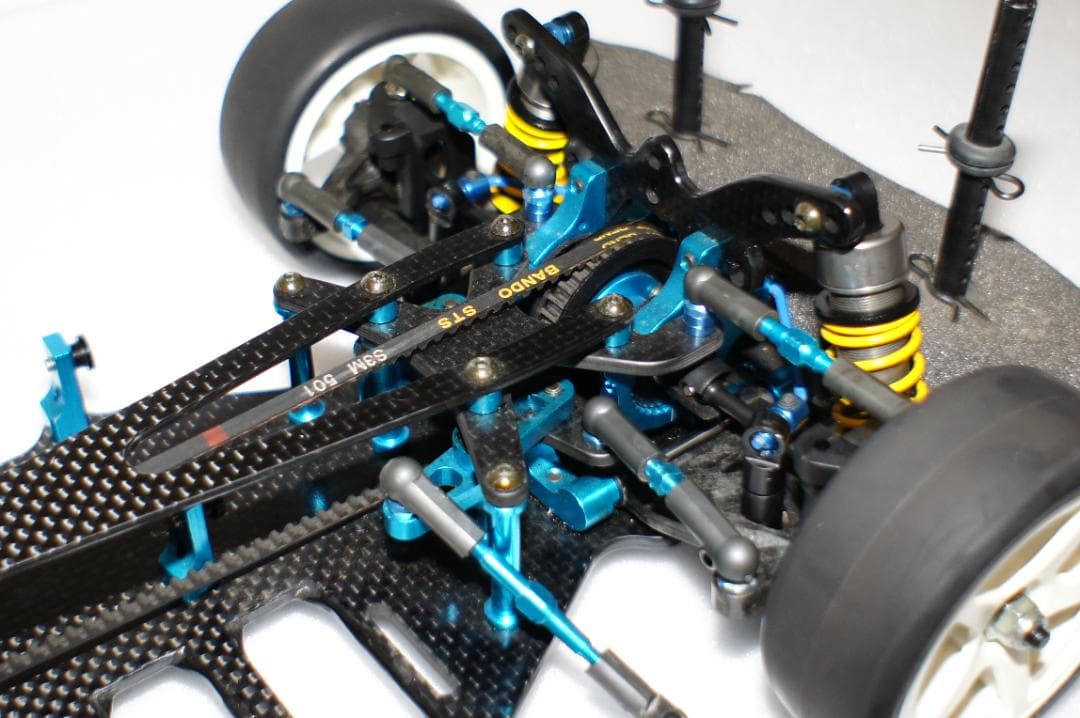 タミヤ　TRF415シャシー　メルセデスSLS AMGボディ付き