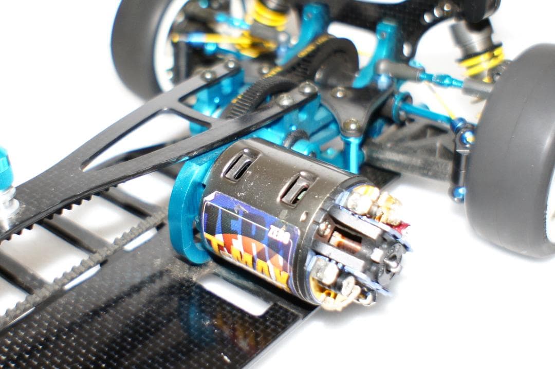 タミヤ　TRF415シャシー　メルセデスSLS AMGボディ付き