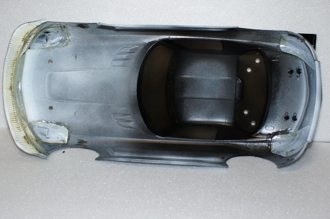 タミヤ　TRF415シャシー　メルセデスSLS AMGボディ付き