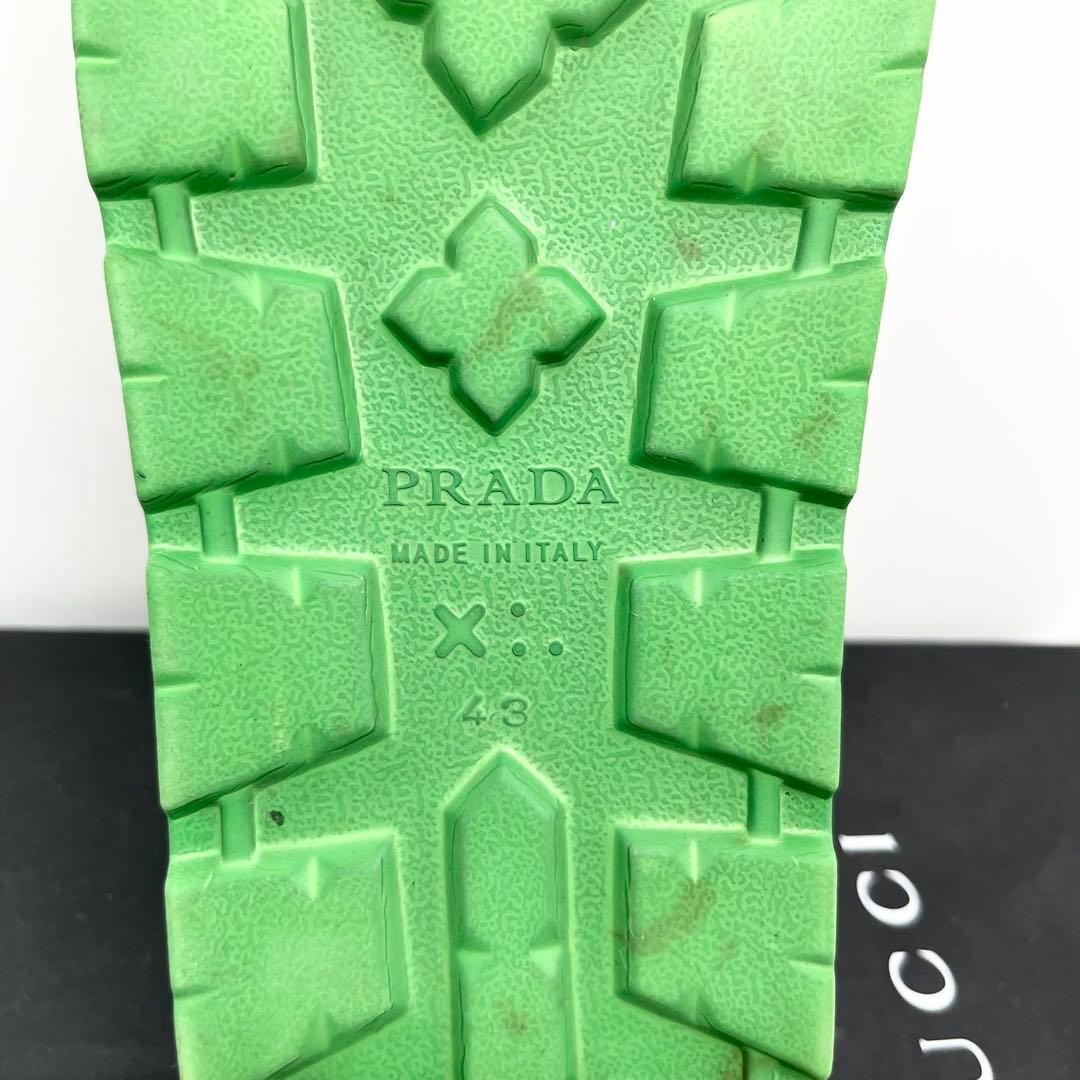 PRADA シャワーサンダル　三角ロゴ　エンボス　グリーン　28cm相当　メンズ