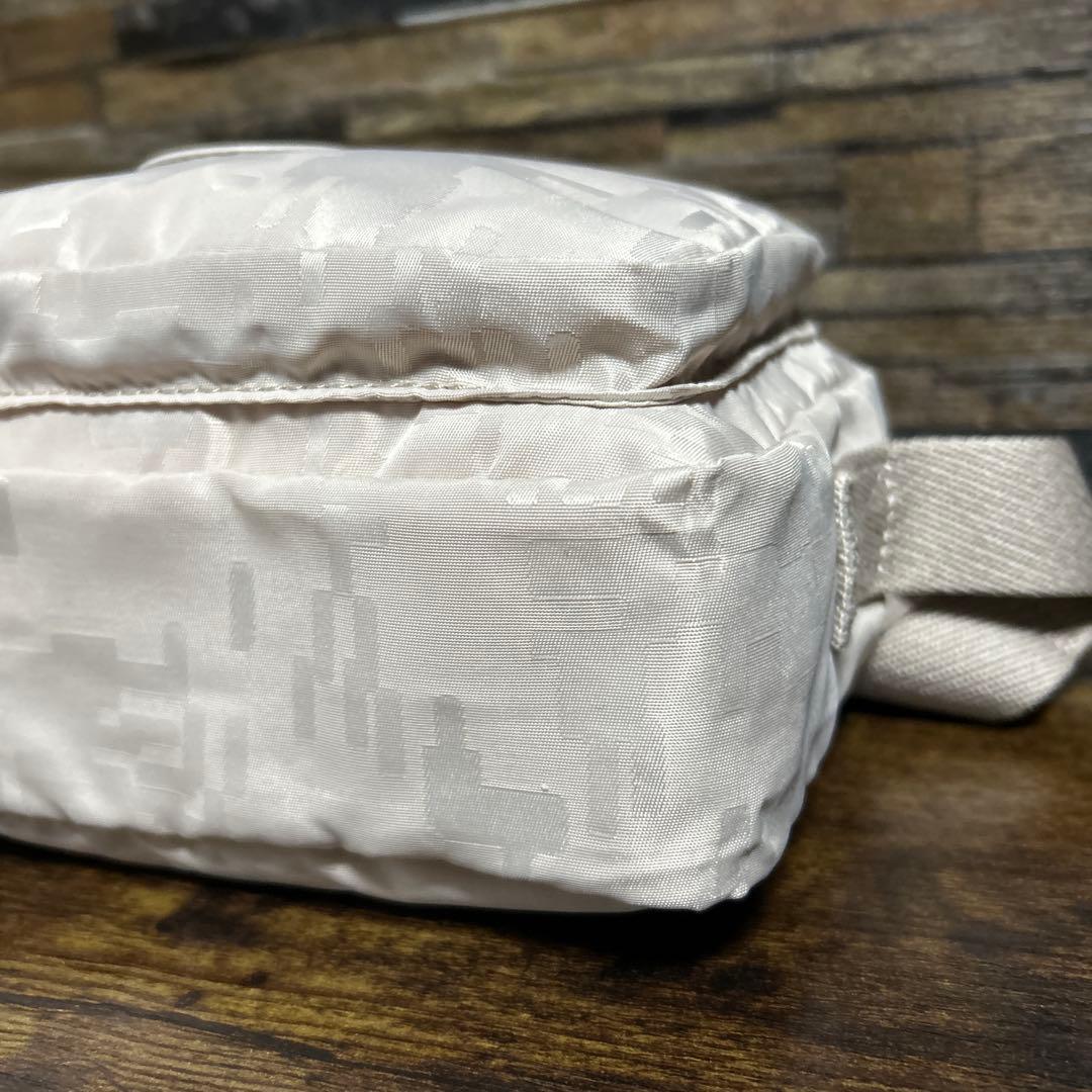 Kipling（キプリング）ABANU M クロスボディバッグ　美品